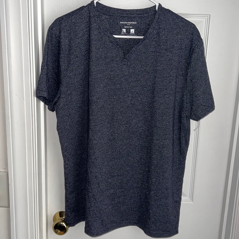 L Banana Republic Grey T-Shirt